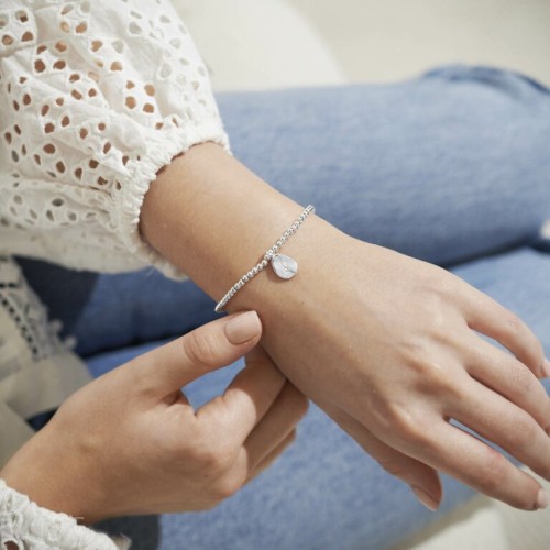 Joma A Little April Birth Flower Bracelet Joma A Little April Birth Flower Bracelet