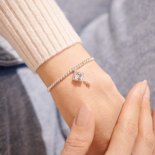 Joma A little Con-Grad-ulations Bracelet (Graduation) Joma A little Con-Grad-ulations Bracelet (Graduation)